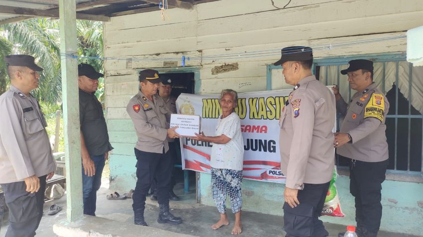 Polres Tanjungbalai Salurkan Bantuan Kepada Lansia Lewat Program Minggu Kasih