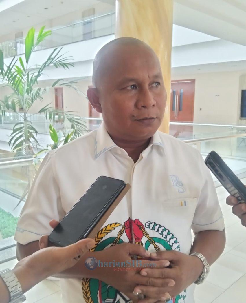 Rahmansyah Sibarani Desak PT Pertamina Segera Akhiri Antrean BBM dan Evaluasi Perusahaan Pengangkut