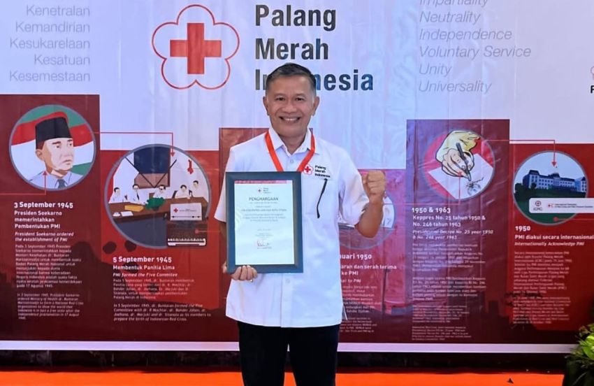 PMI Labura Terima Penghargaan dari PMI Sumut Terkait Penanganan Banjir dan Tanah Longsor