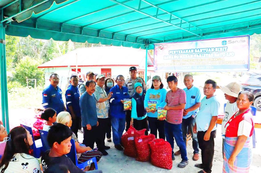 SOL Salurkan 1,8 Ton Bantuan Bibit Bawang Merah ke Kelompok Tani Gabe Naniula di Pahae Jae