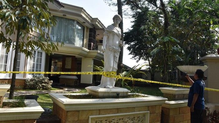 Rumah Jampidsus di Sentul Tak Ada di LHKPN, Diduga Gunakan Nominee