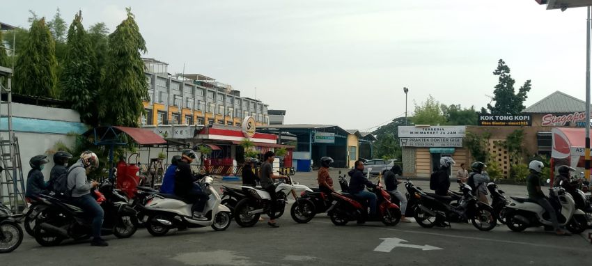 Antrean BBM di Medan Masih Mengular, Pasokan Mulai Normal namun Warga Tetap Padati SPBU