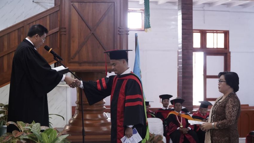 Ephorus HKBP Lantik Pdt Arthur Mangatur Lumbantobing Sebagai Ketua STGH HKBP Sipoholon