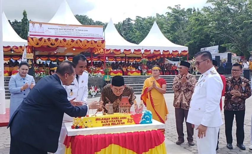 Hadiri HUT ke-23 Nisel, Fadli Zon : Budaya dan Tradisi Menjadi Modal Utama Menopang Pariwisata dan Ekonomi