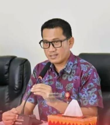 Plt Kadis Pendidikan Nias Minta Guru Disiplin dan Bijak Bermedia Sosial