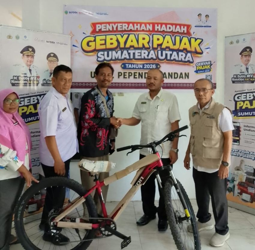 Gebyar Pajak di UPT Samsat Pandan: Bayar Pajak Kendaraan, Bawa Pulang Hadiah