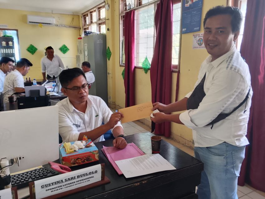 Rangkap Sebagai Wartawan, Anggota DPRD Nisel Dilaporkan ke BKD