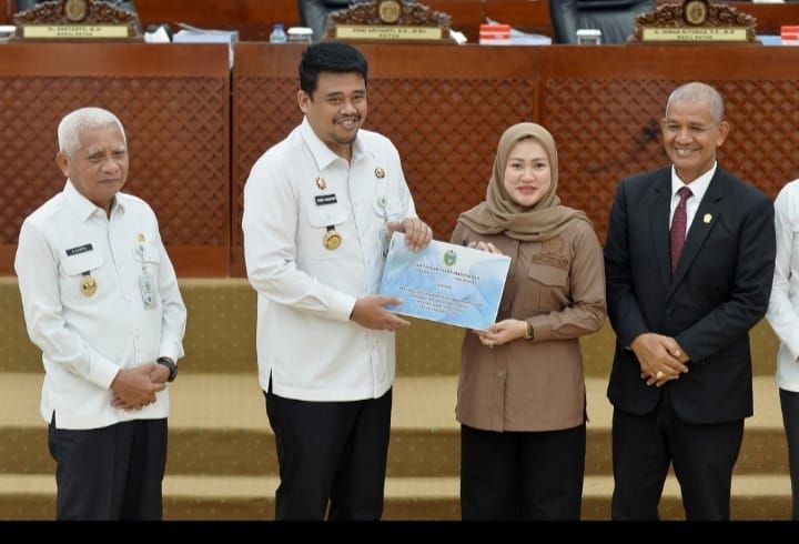 Gubernur Sumut Sampaikan Ranperda Pertanggungjawaban APBD 2025 di Paripurna DPRD SU