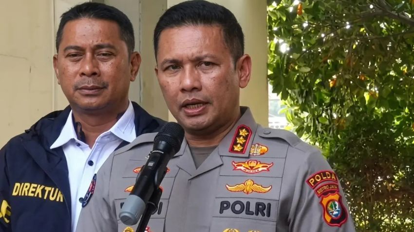 Polisi Gandeng FBI Cek Dolar yang Disita dari Kasus Febrie Adriansyah