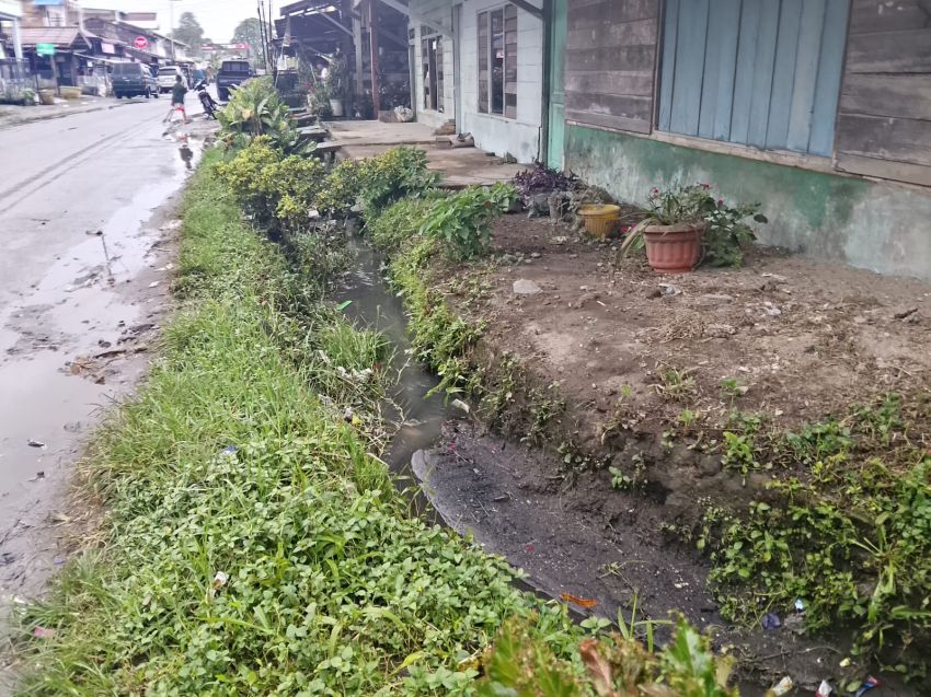 Warga Harapkan Normalisasi Drainase Jalan Sipisopiso Saribudolok