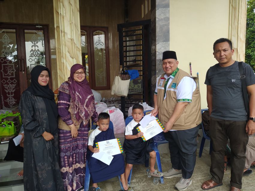 HUT ke-6 Yatibersa, Gelar Khitanan Massal 250 Anak dan Santunan Anak Yatim