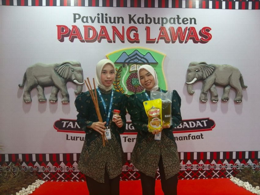 Pemkab Padanglawas Tampilkan Produk Unggulan Minyak Goreng dan UMKM di PRSU 2026