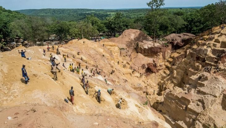 Tambang Emas di Afrika Tengah Runtuh, Tewaskan Lebih dari 100 Orang