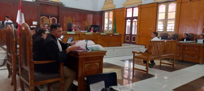 Mantan Kadisdik Langkat Beberkan Dugaan Ancaman hingga Salah Kirim Rp1 Miliar di Sidang Smartboard