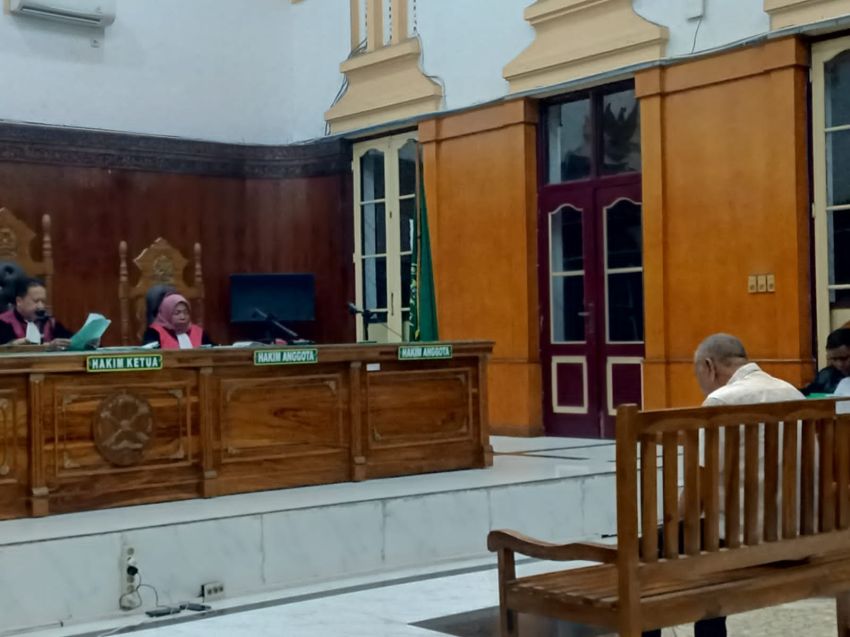 Purnawirawan Jenderal Polri Divonis Bebas dalam Kasus Korupsi Smartboard Tebing Tinggi