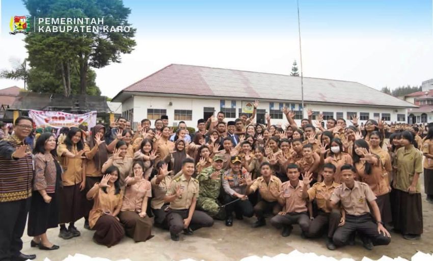 Bupati Karo Pastikan Keselamatan dan Pemulihan Siswa SMAN 1 Berastagi