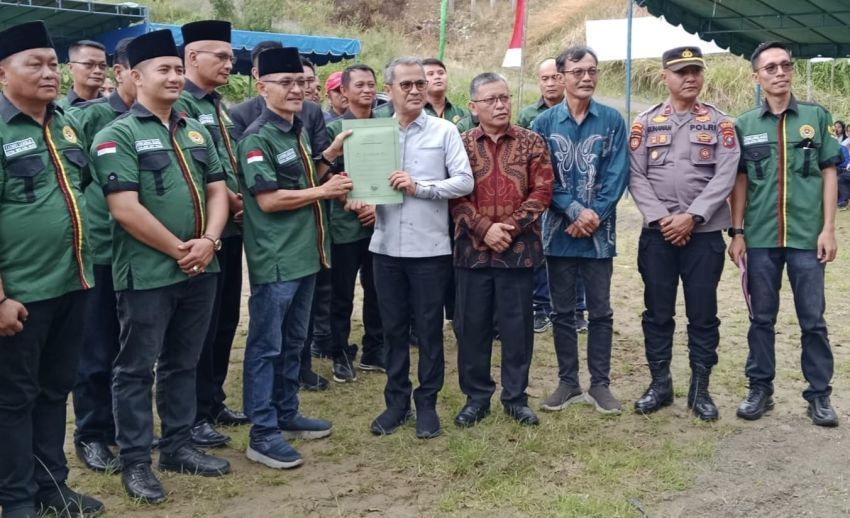 Dilantik Jadi Ketua PMLI, Agusman Lawolo Ajak Marga Lawolo Kompak Membangun Organisasi