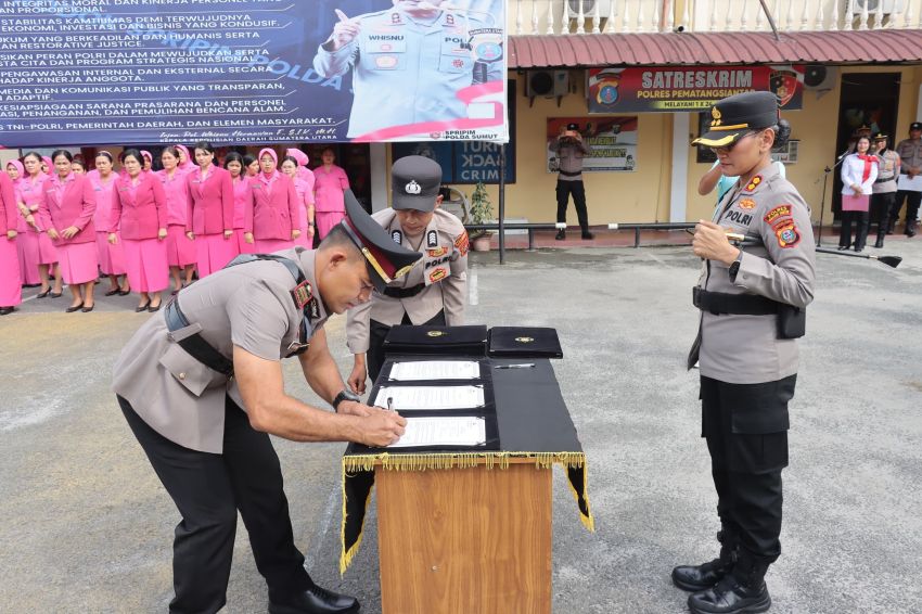 5 Pejabat Polres Pematangsiantar Berganti, Kapolres Tekankan Pelayanan Terbaik ke Masyarakat