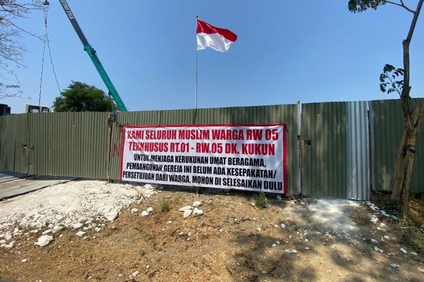 Bukan Tolak Rumah Ibadah, Ini Duduk Perkara Spanduk di Citraland Surabaya