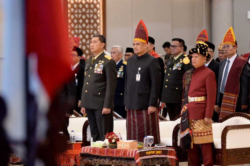 Gubernur Bobby Nasution Bersama Forkopimda Ikuti Upacara Detik-detik Proklamasi HUT Ke-81 RI Secara Virtual