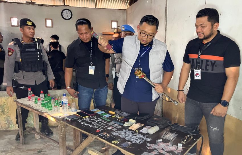 GSN di Percut Sei Tuan, IRT Jadi Bandar Narkoba Diciduk, 40 Paket Sabu dan Samurai Disita