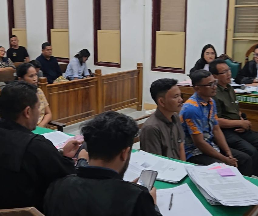 Saksi Saling Bantah di Sidang Korupsi Bansos Samosir, Hakim: Siapa yang Benar?