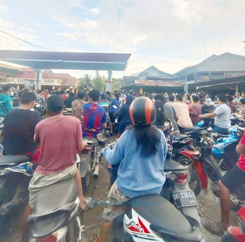 BBM Langka di Nisel, Harga Eceran Pertalite Rp 20 Ribu/Liter