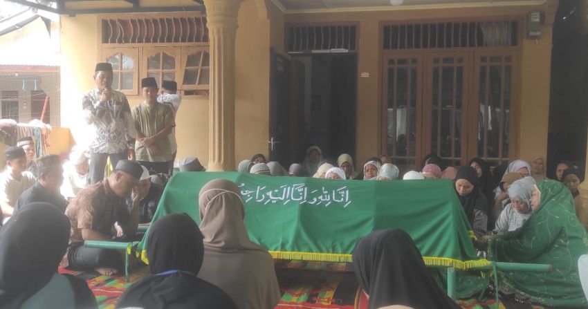 Tokoh Masyarakat Bandarlama Kasman Tanjung Meninggal, Tiga Kades Melayat