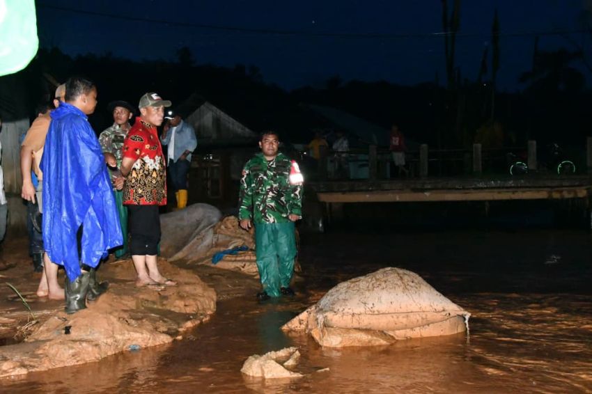 Kerap Banjir, Bupati Tapteng Instruksikan Percepatan Normalisasi Sungai