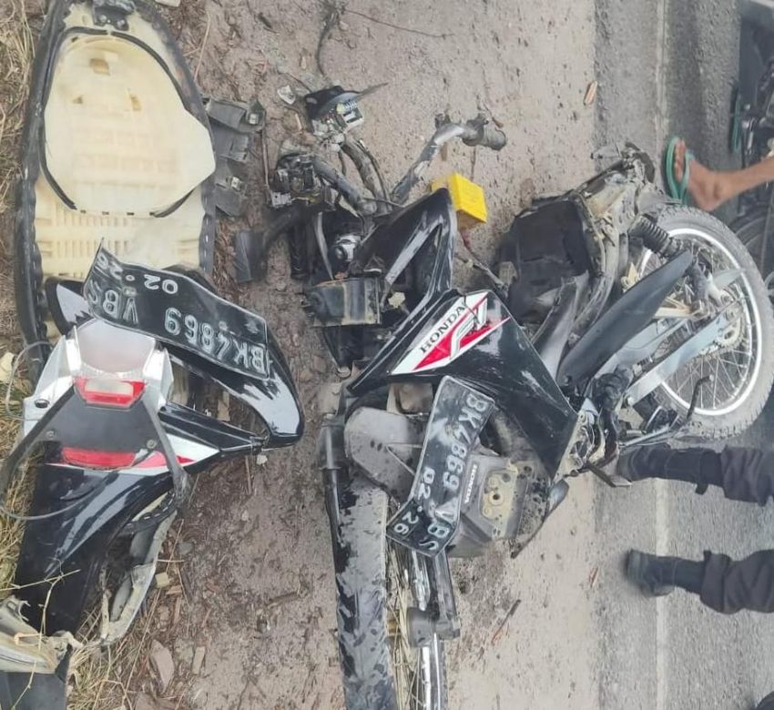 Kecelakaan di Perlintasan Rel Tualang, Dua Pengendara Motor Tewas Dihantam Kereta Api