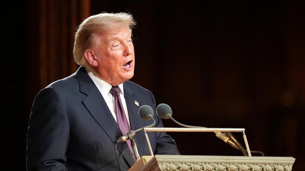 Diancam Dibunuh, Trump Dievakuasi Gunakan Truk Katering
