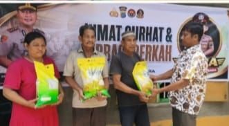 Satreskoba Polres Batubara Gelar Jumat Berkah, Bagikan Sembako kepada Lansia dan Edukasi Bahaya Narkoba