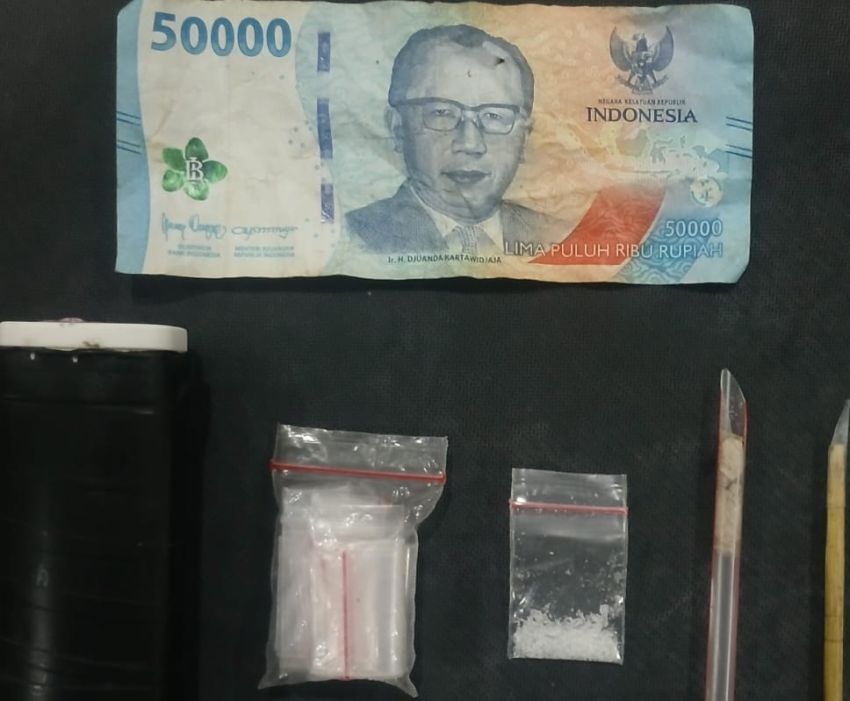 Polrestabes Medan Bongkar Transaksi Sabu Berkedok Warnet, Dua Pria Diamankan