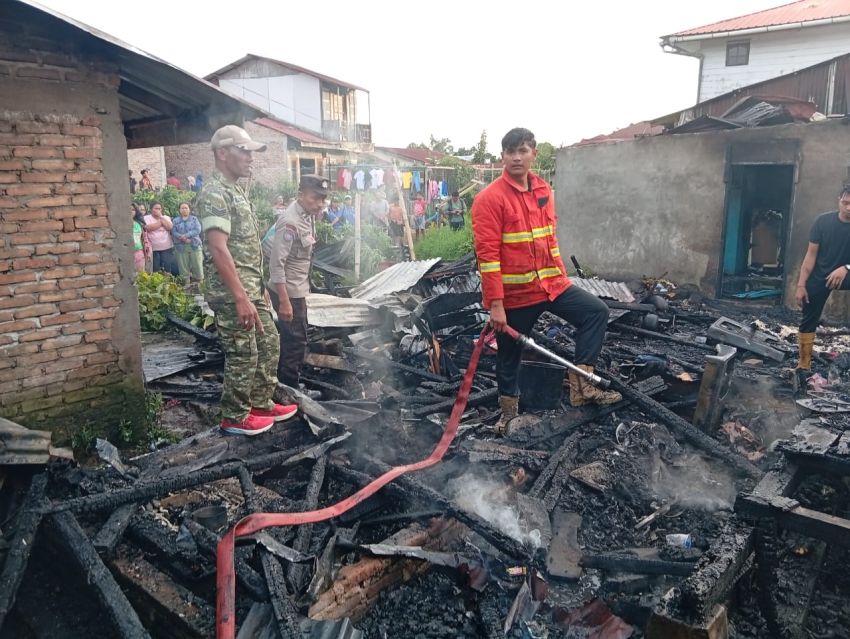 Lima Rumah Terbakar di Desa Tanjung Barus