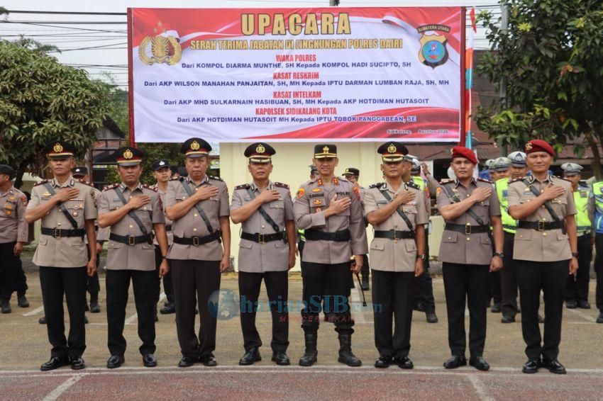 Wakapolres, Kasat Intelkam dan Kasat Reskrim Polres Dairi Dilepas