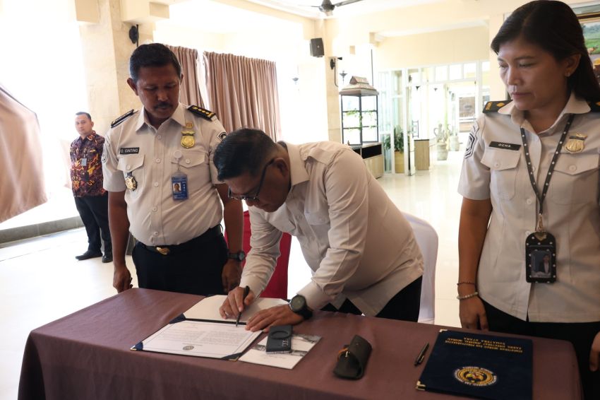 Kanwil Imigrasi Sumut Tandatangani Pakta Integritas Seleksi Taruna Poltekimipas TA 2026