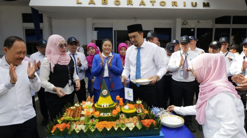 HUT ke-121, Tirtanadi Lepas 50 Pegawai Purnabakti