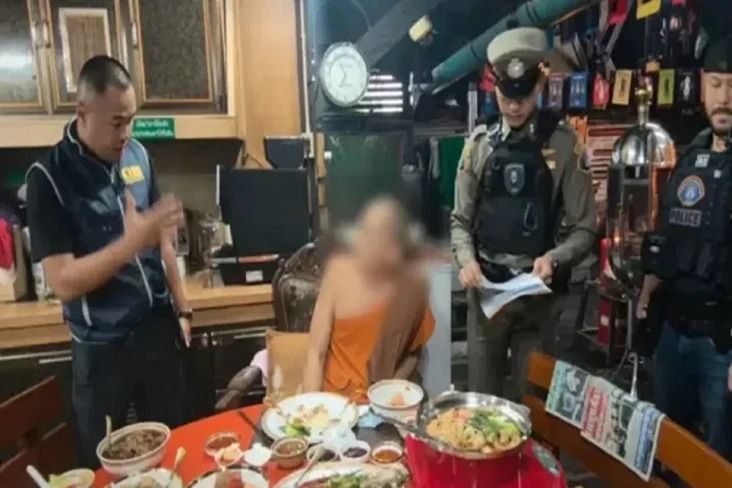 Biksu di Thailand Ditangkap Gegara Skandal Seks dan Gelapkan Uang Kuil Rp53 Miliar