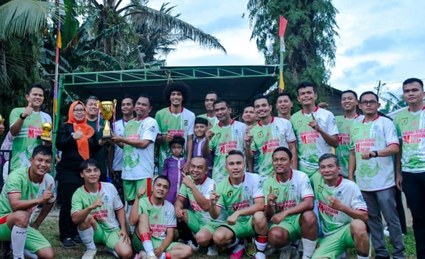 Darma Wijaya dan Adlin Tambunan Bawa Korpri Dambaan FC Juara Trofeo Sedulur RSI