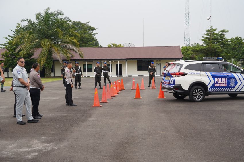Disiplinkan Diri di Jalan Raya, Korem 022/PT Gelar Safety Riding untuk 170 Prajurit