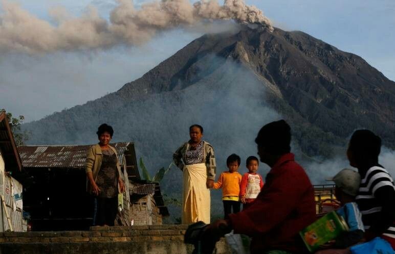 Erupsi Gunung Sinabung, Warga di 2 Desa Bakal Dievakuasi