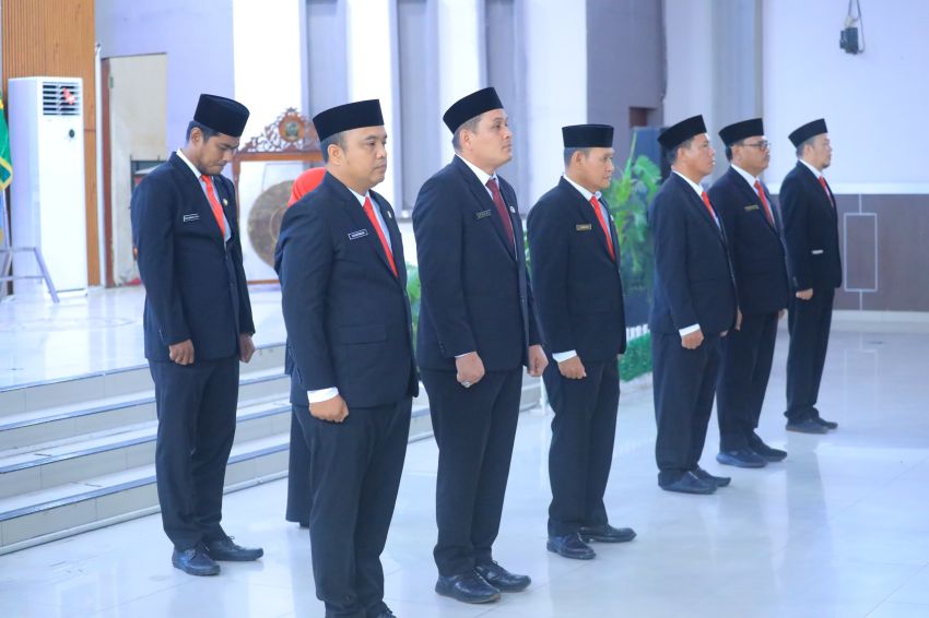 Wabup Lantik Enam Pejabat Eselon II Labura