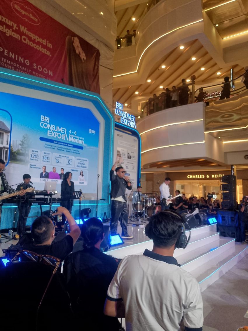 &lrm;Judika Sihotang Hipnotis Pengunjung BRI Consumer Expo 2026 di Medan