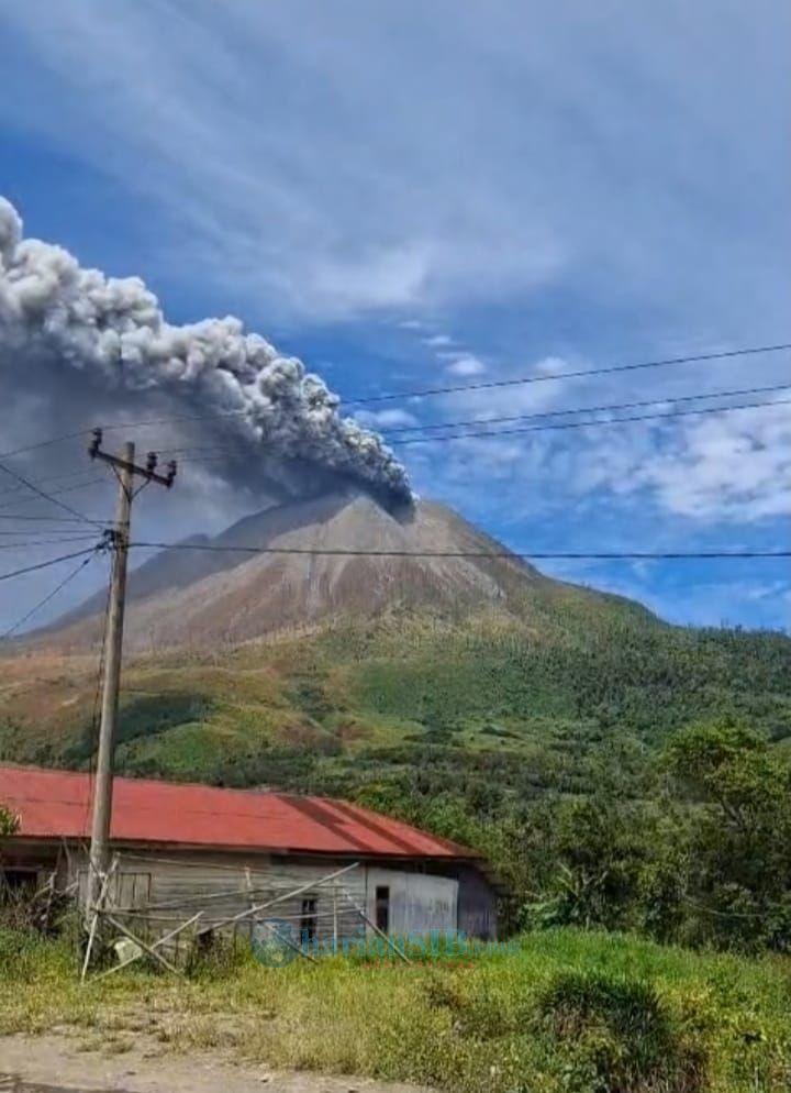 Salmon Sagala: Erupsi Sinabung Ancam Pasokan Sayur-mayur, Pemerintah Perlu Gerak Cepat Antisipasi