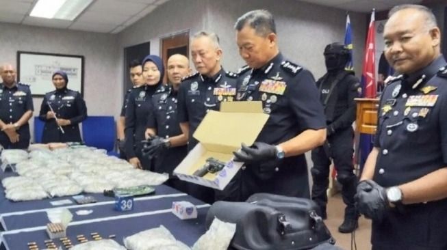Polisi Malaysia Tangkap WNI 18 Tahun, Sita Sabu dan Heroin 25 Kg