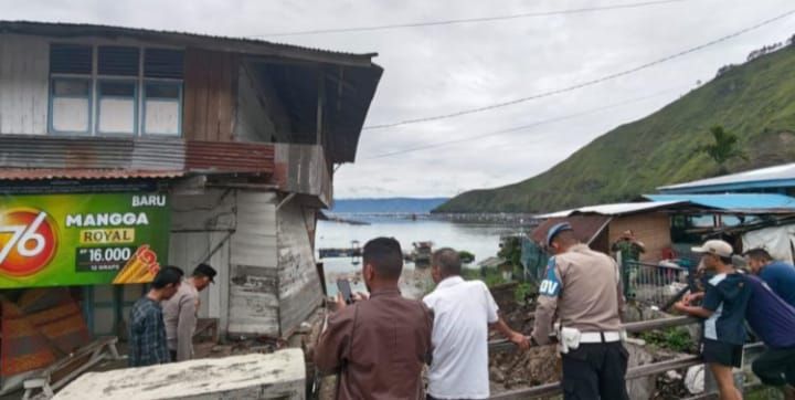 Haranggaol Diguyur Hujan Deras, 4 Rumah Terendam Air 2 Rusak