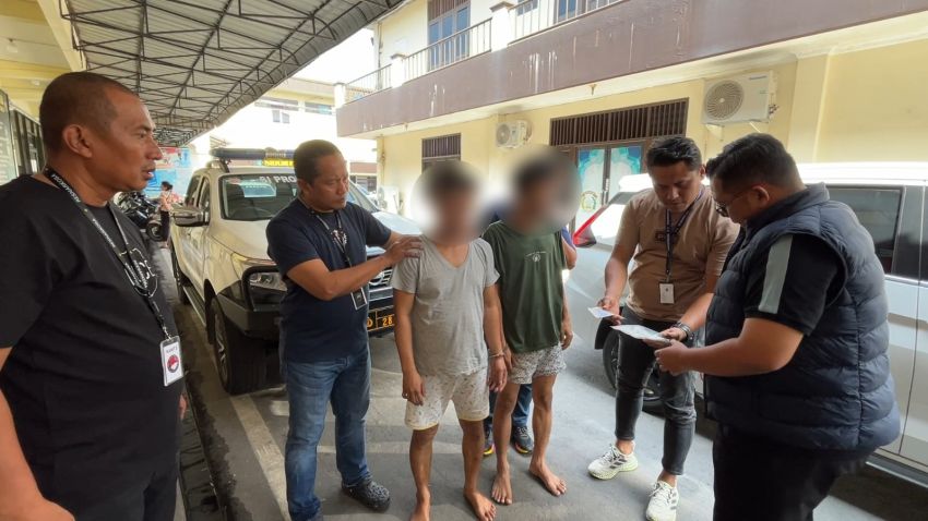 Bak Spiderman, 2 Bandar Sabu Lompati 10 Atap Rumah Warga, Akhirnya Diciduk Polrestabes Medan