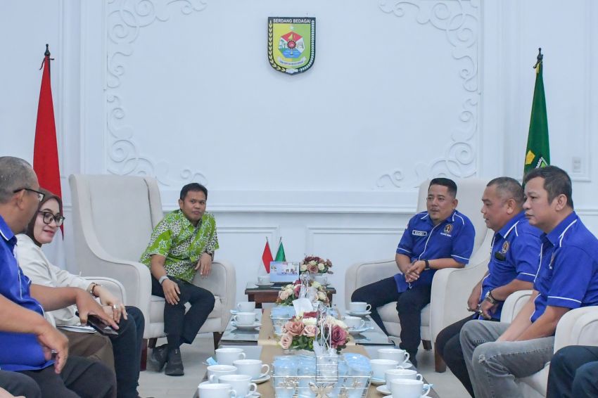 Terima Jajaran Pengurus PWI Sergai, Wabup Adlin Tambunan Tekankan Pentingnya Hubungan Harmonis Pemerintah dengan Media