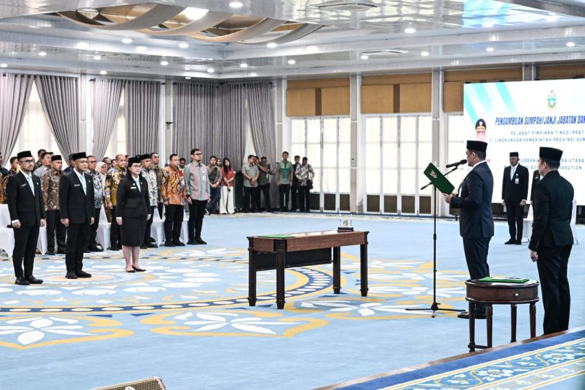 Bobby Nasution Lantik Tiga Pejabat Pimpinan Tinggi Pratama, Tekankan Target Pembangunan Terukur