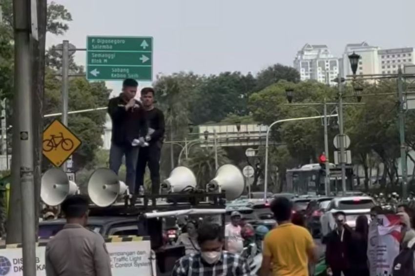 Beda dengan Mahasiswa UI, Massa PBRI Tak Diblokade Polisi Saat Demo Dekat Bundaran HI